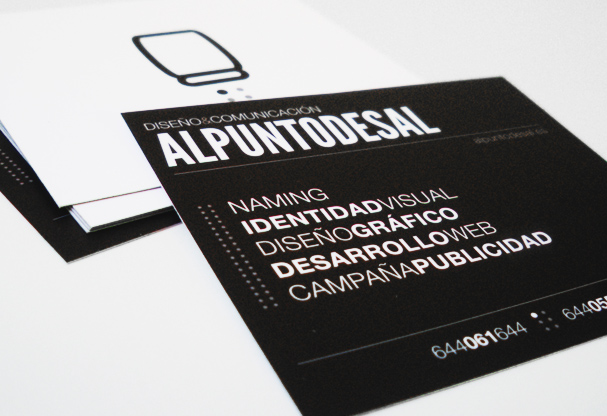 Flyer con fondo negro de los Servicios de Alpuntodesal