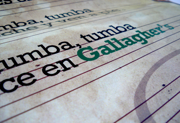 Plano detalle de Carteles de fiesta Nochebuena de Gallagher&rsquo;s Irish Tavern